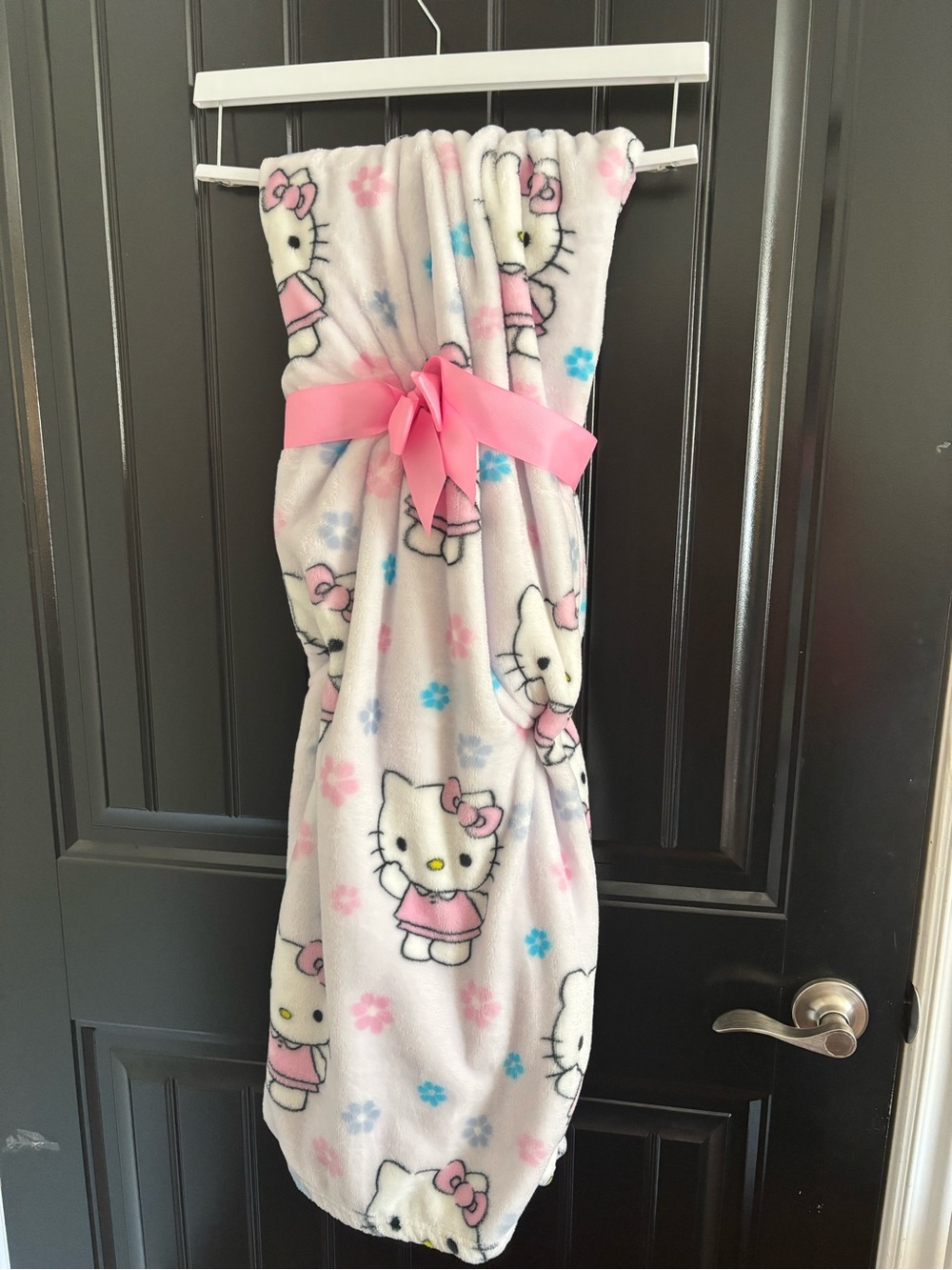 Hello Kitty Pink White Fleece Blanket with Bow